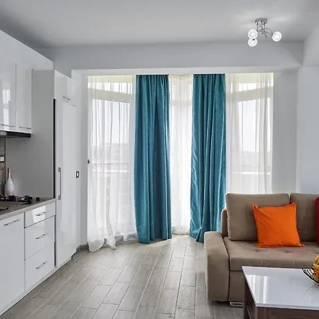 Color N Pool Appartement